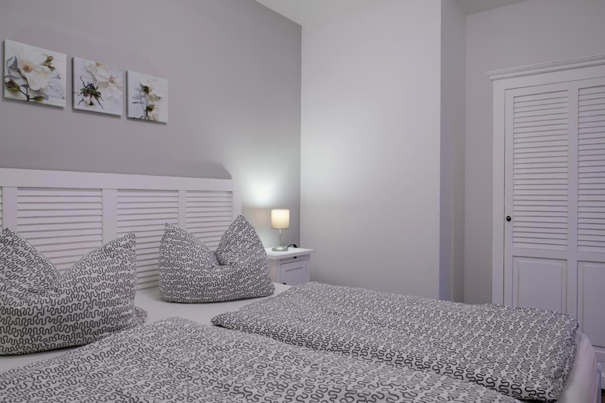 Ferienwohnung Blue In Борн Экстерьер фото
